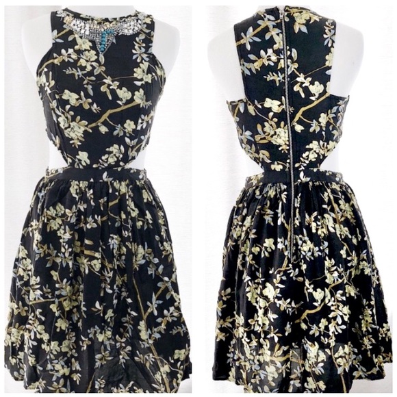 River Island Dresses & Skirts - River Island floral side cutout rhinestone dress L